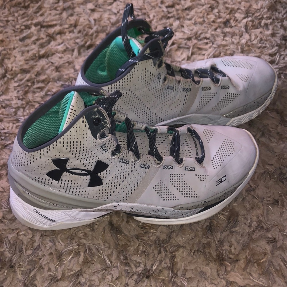 Under Armour Curry Two Storm high tops size 8.5